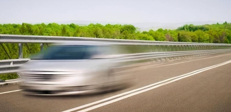 电动汽车跑出新速度