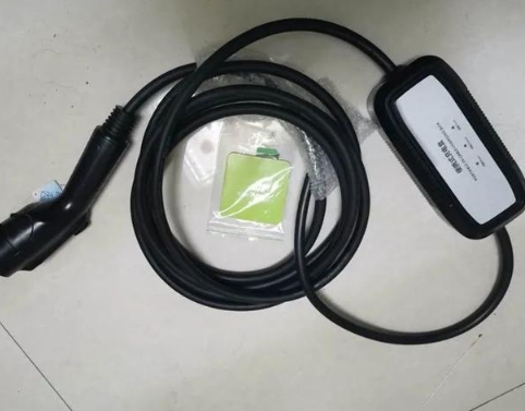 电动汽车:慢充和快充