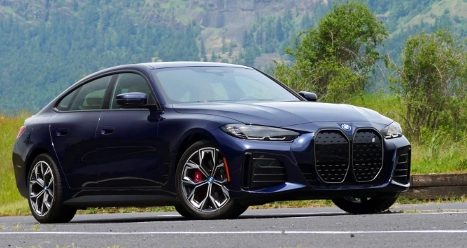 因无法产生外部行人警告声，宝马在美召回3431辆电动汽车