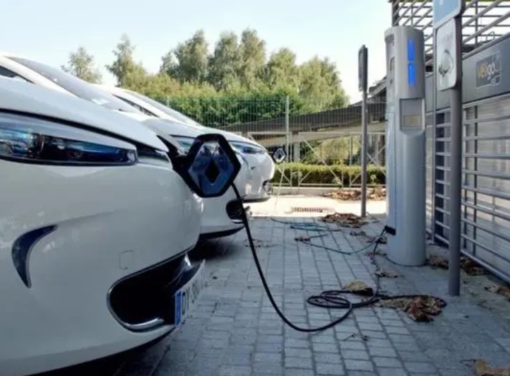 新能源汽车电动化浪潮不止瀚川智能增持与回购并行彰显发展信心