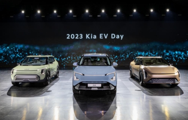 起亚在“KiaEVDay”上发布EV5及两款概念车型加速电动汽车普及