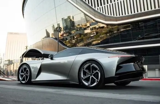 Karma汽车推出全新电动轿跑Kaveya，最大功率超1000马力