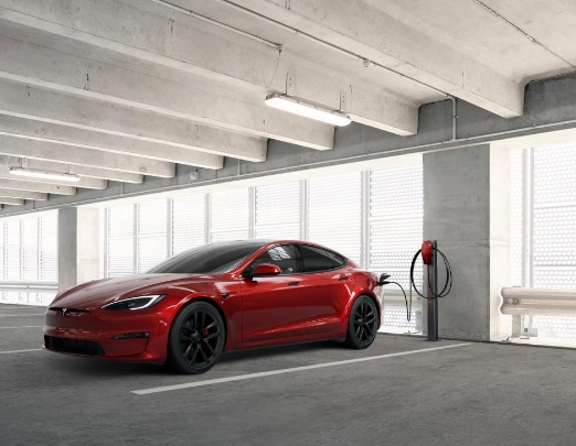 要活下去，只有苹果能救中国电动汽车