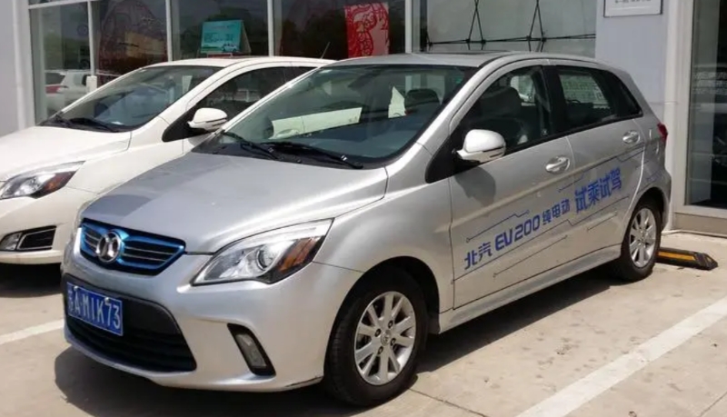 超2000万辆：新能源车“跑出”产业新未来