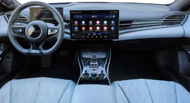 英国：比亚迪Seal能与特斯拉Model3匹敌吗？这篇完全充电的评论试图找出答案