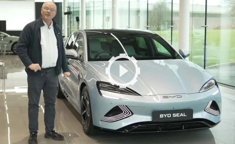 英国：比亚迪Seal能与特斯拉Model3匹敌吗？这篇完全充电的评论试图找出答案