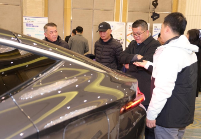 聚焦新能源汽车产业，上海“专精特新”企业产业协同发展与创新大会举办