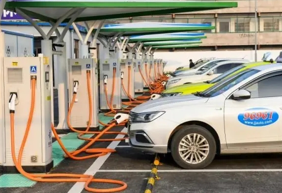 杭州出台新办法解决电动汽车充电痛点