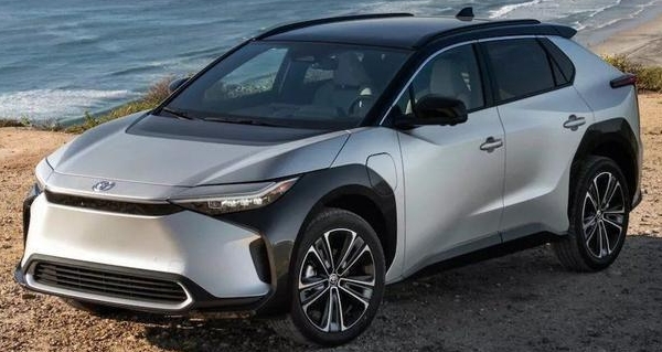 电动车寒地大考验！ModelS续航力领先对手，自主品牌表现亮眼