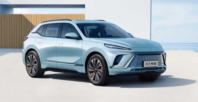 2023年别克ElectraE5作为基于Ultium的电动跨界车在中国首次亮相