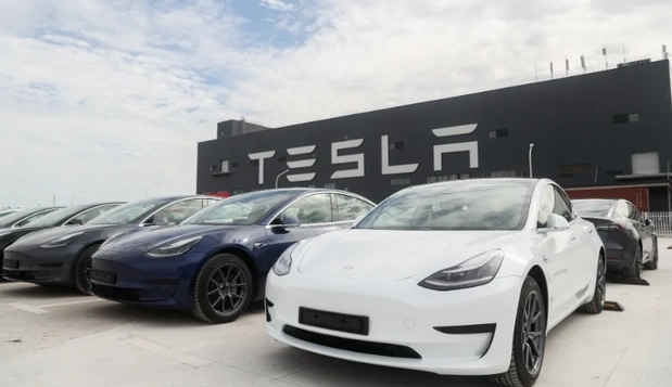 随着特斯拉引发电动汽车价格战，供应商准备向马斯克寻求反馈