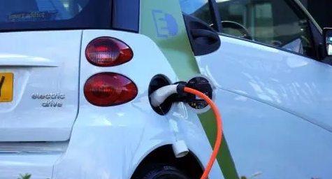 今年新能源汽车能否继续“狂飙”?