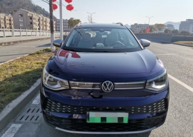 上汽大众纯电动汽车ID.6X2023款，外观简约，行驶有质感