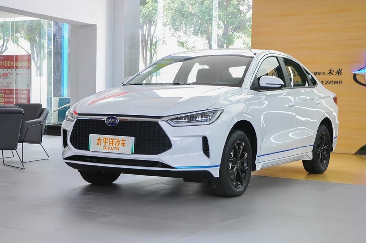 比亚迪e3是纯电动汽车吗