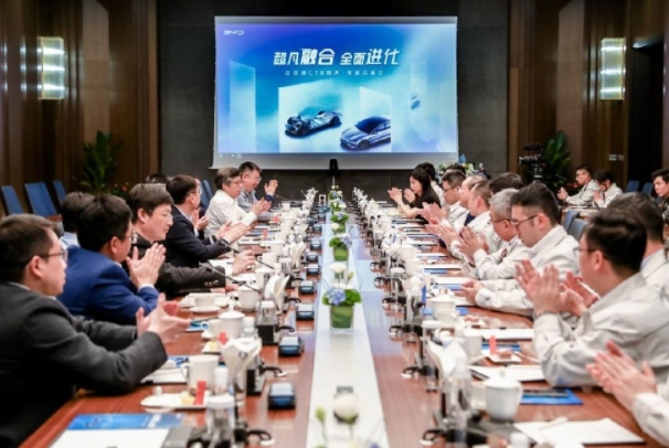 比亚迪CTB技术：引领电动汽车新风向的硬核技术