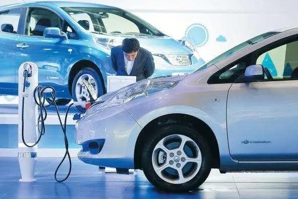 2023年广州消费品市场平稳开局新能源汽车热卖