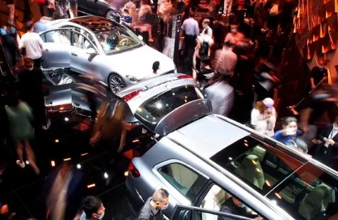 外媒关注：上海车展将见证电动汽车大战