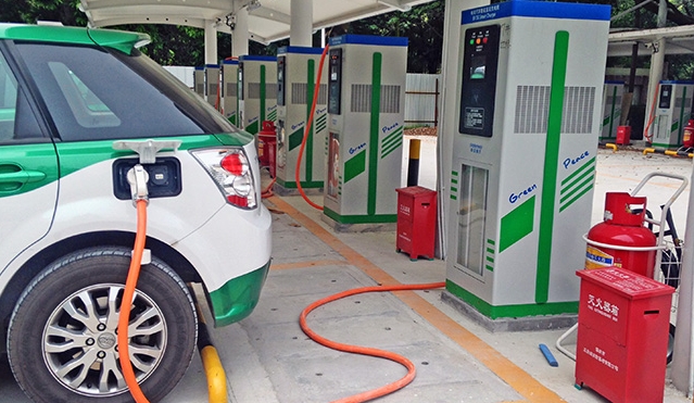 南宁将新建2298个新能源汽车充电桩