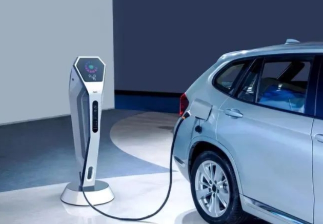 新能源汽车积分考核制度亟需完善