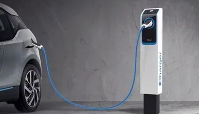 新能源汽车积分考核制度亟需完善