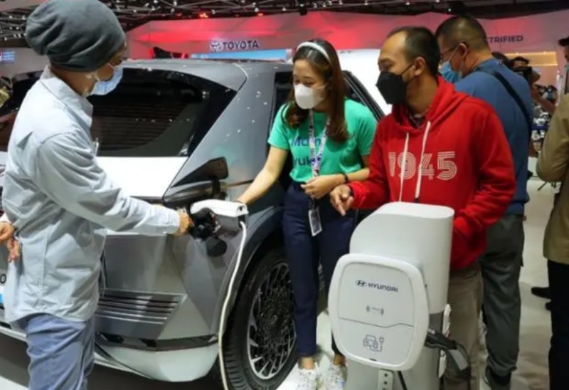 印尼举办电动汽车展产业发展前景广阔
