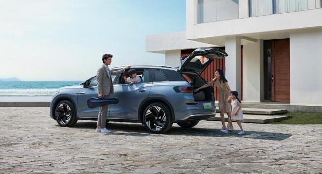 吴磊代言上汽大众纯电动汽车ID6X，每一次出行都安全相伴！