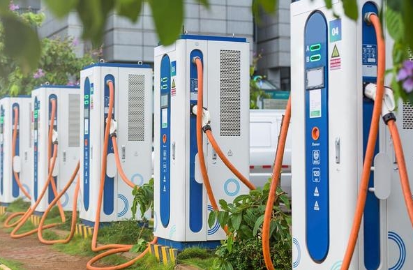 我国新能源汽车充电桩建设有望再加速