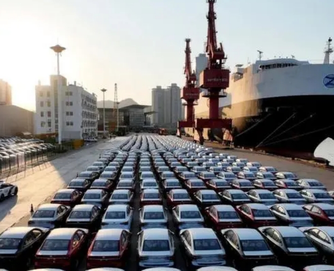 国家发改委：我国新能源汽车累计出口53.4万辆同比增长1.6倍