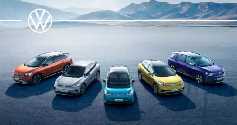 大众集团入股小鹏合作造车,何小鹏:互相分享智能电动汽车技术