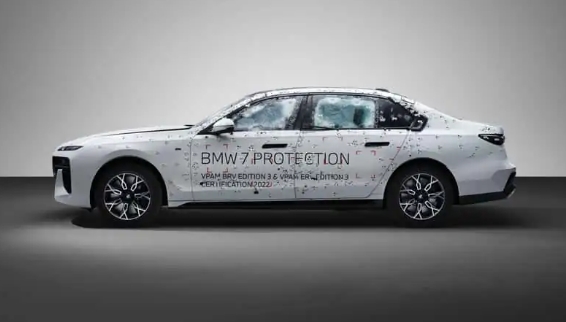 这是BMW首款采用全电动动力系统的Protection车型。
