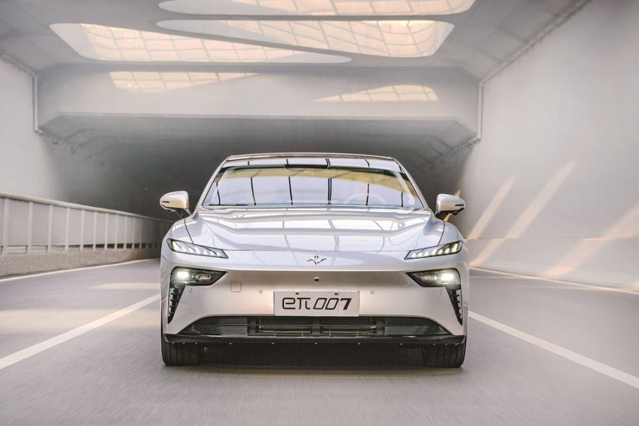 智雅电动轿跑东风eπ007开启预订