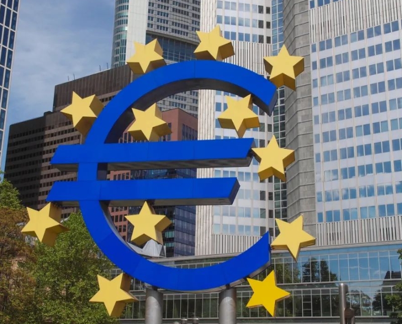 主打平价，欧洲开“卷”电动小车