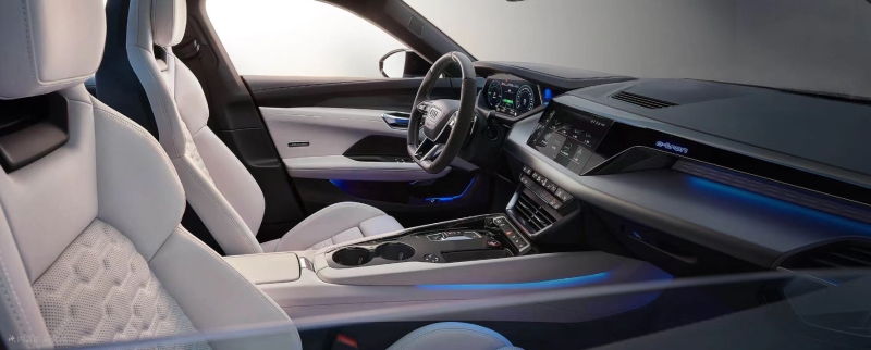 豪华轿跑——奥迪e-tronGT