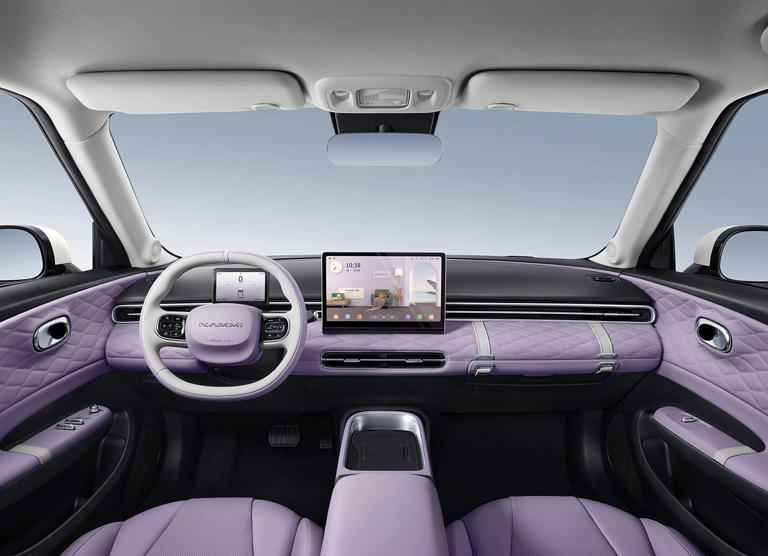 新能源“小车”东风纳米01走红，一个月卖出10016台，配无边框门，续航430km