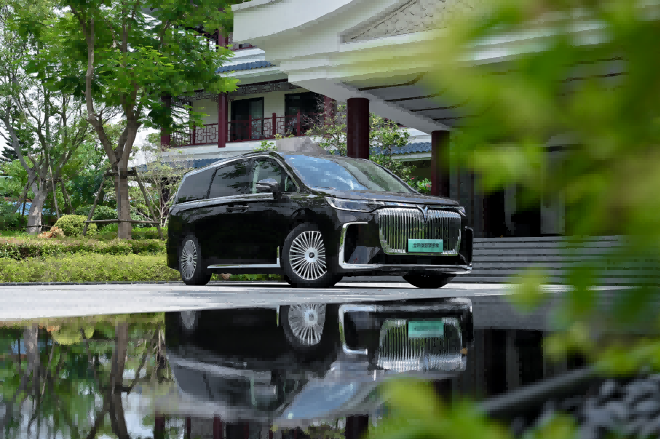 岚图汽车2025年将推4款新车销量冲刺20万辆