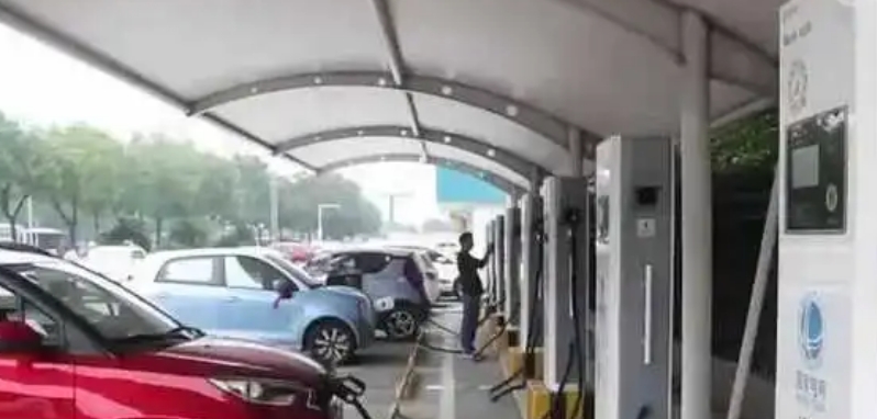 山西春节假期高速电动汽车充电量创历史新高