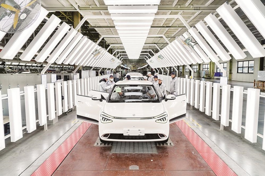 “为客户生产最好的东风纳米01”