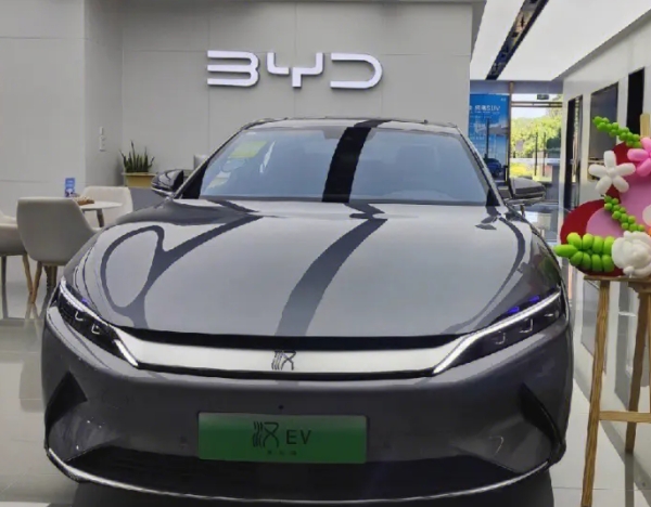 新能源汽车优势巩固库存预警加剧“价格战”