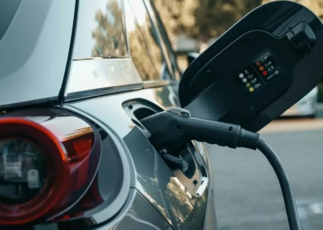 中国科学院院士欧阳明高：2026年新能源汽车市占率将超五成，占市场主导地位