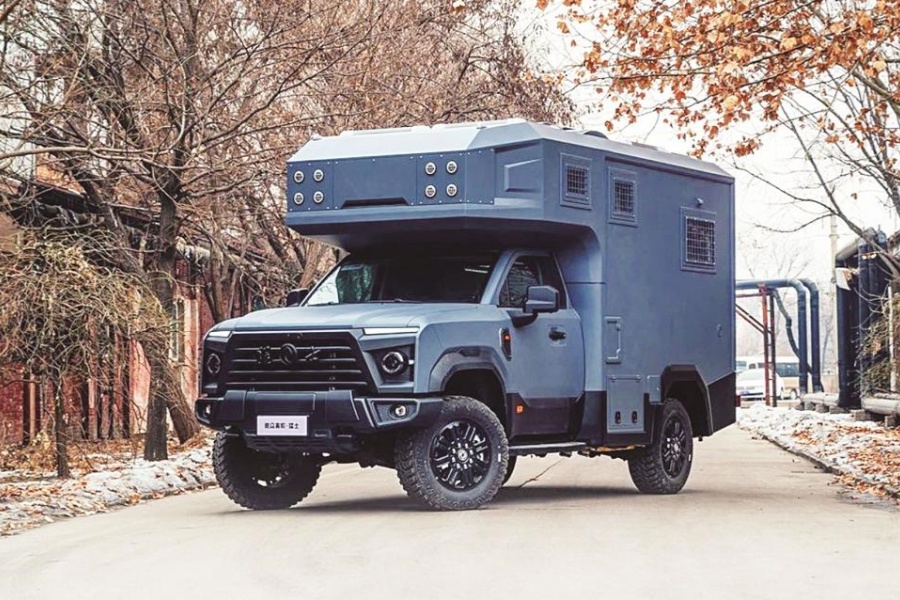 东风猛士推出新款四驱房车