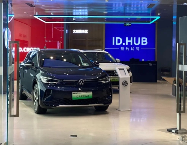 “新能源”掀起降价潮，各大车企“贴身肉搏”