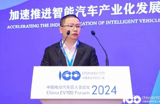 雷诺CEO呼吁欧洲联合应对中国电动汽车