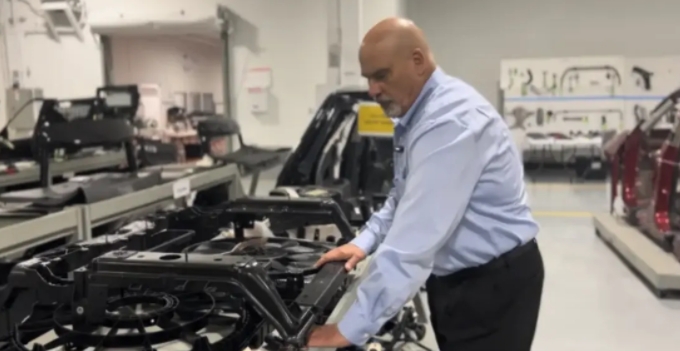 美媒聚焦中国电动汽车：一款小型车为何让西方如此紧张？