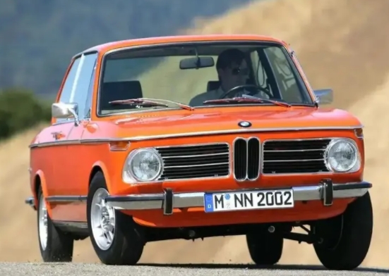 BMW新世代X概念车首秀，想要跻身主流新能源，很长路要走