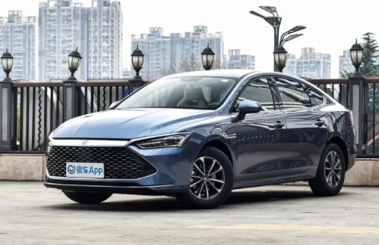 花7.98万买了秦PLUS新能源，强悍豪华紧凑型车气息