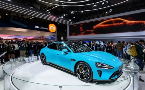 当苹果放弃，奔驰推迟电动化，小米的春天要来了吗？