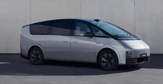 这款中国MPV充电时间不到11分钟