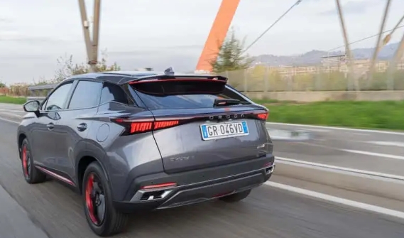 奇瑞Omoda5是什么样的以及它是如何制造的，面向欧洲的中国SUV