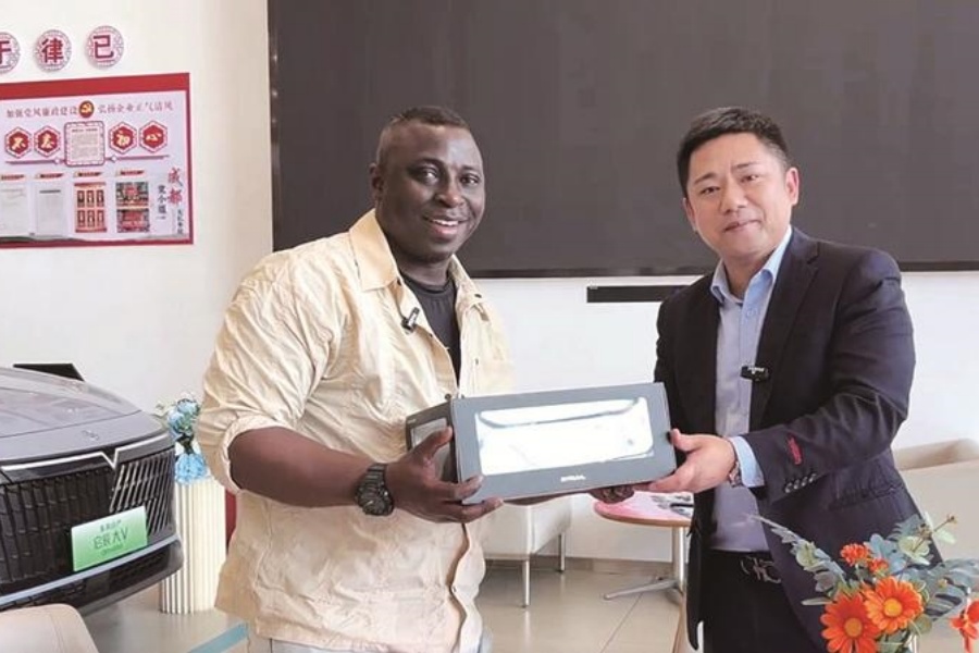 从逍客到探陆 李小龙认准东风日产