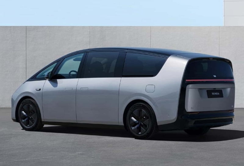 理想汽车中国MPV充电时间不到11分钟